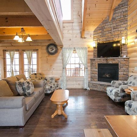 Hummingbird Haven Cabin By Amish Country Lodging Берлин Экстерьер фото