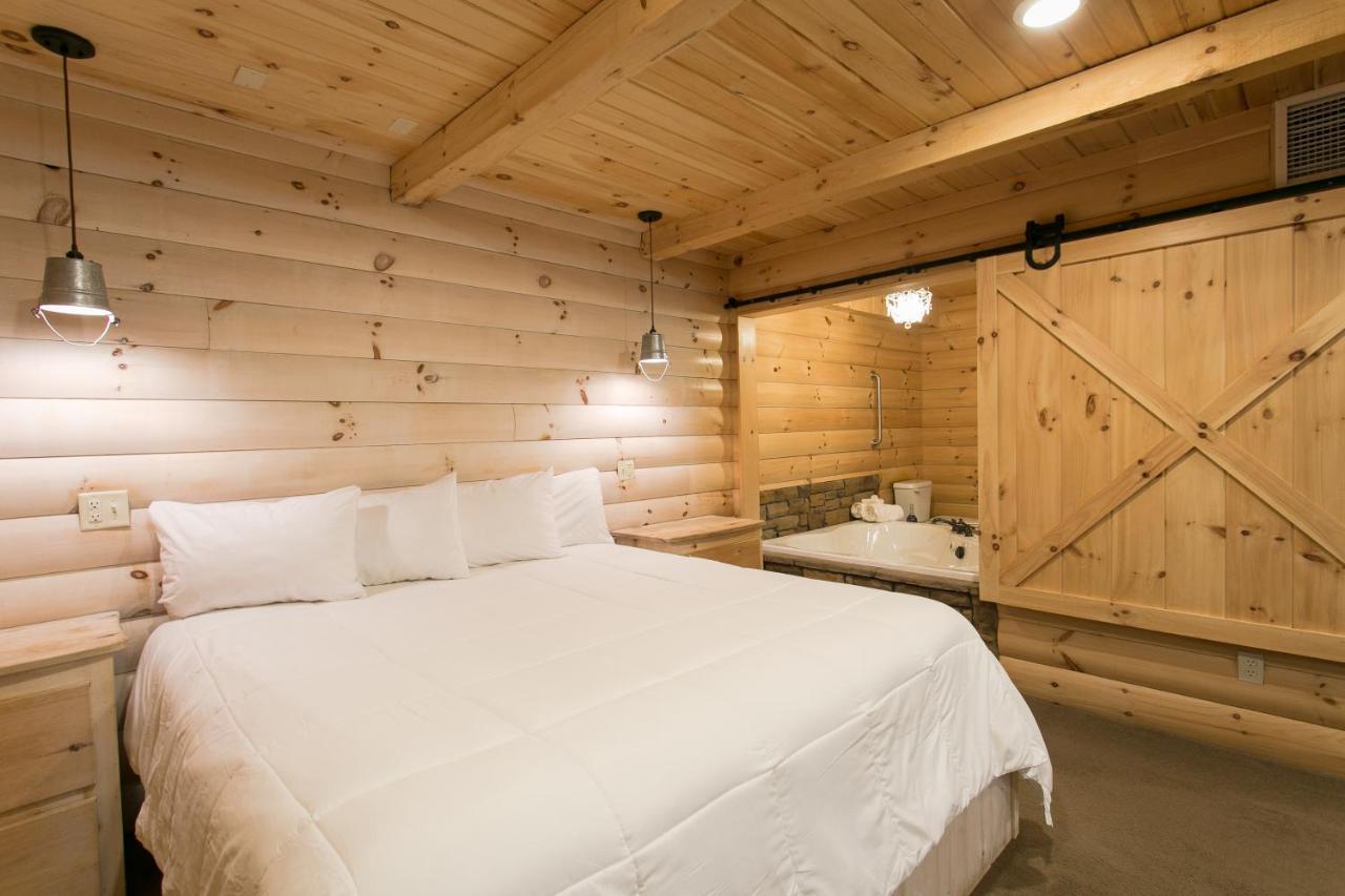 Hummingbird Haven Cabin By Amish Country Lodging Берлин Экстерьер фото