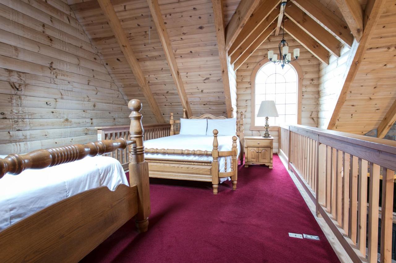 Hummingbird Haven Cabin By Amish Country Lodging Берлин Экстерьер фото