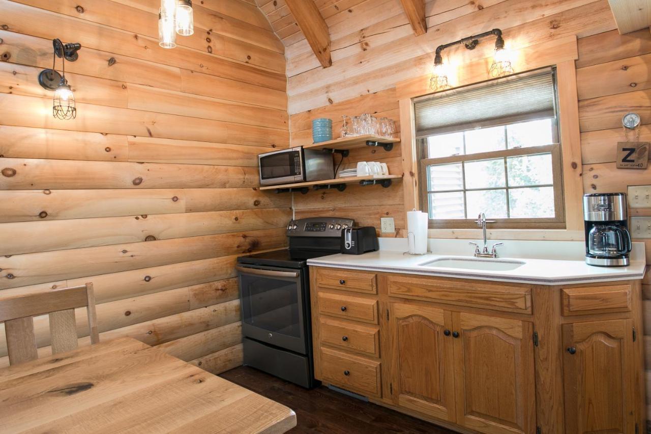 Hummingbird Haven Cabin By Amish Country Lodging Берлин Экстерьер фото